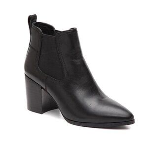 Women’s Steve Madden ODO Black Leather Ankle Booties Size 9M